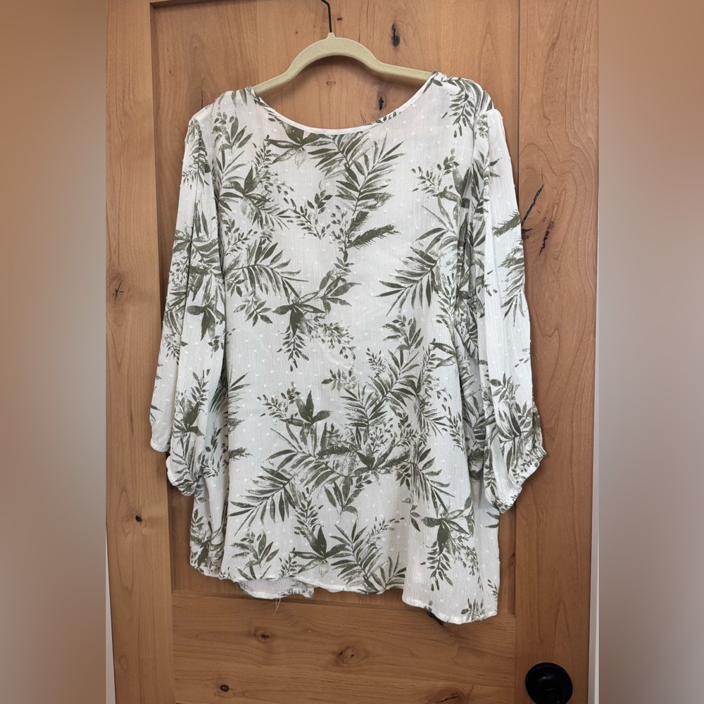 Cream Relaxed 3/4 Sleeve Blouse with Botanical Print